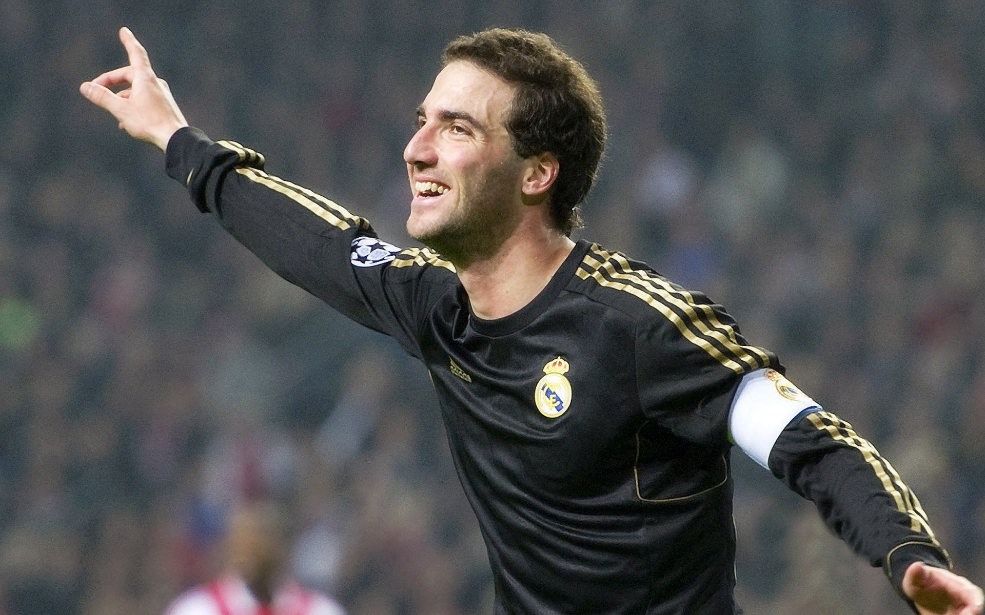 “六人制袋棍球:成都七中东部赛场成为全球瞩目的竞技中心”